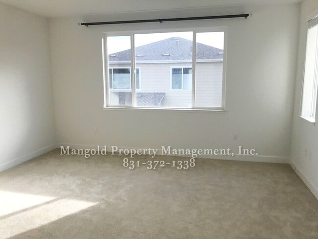 Building Photo - 2726 Bungalow Dr