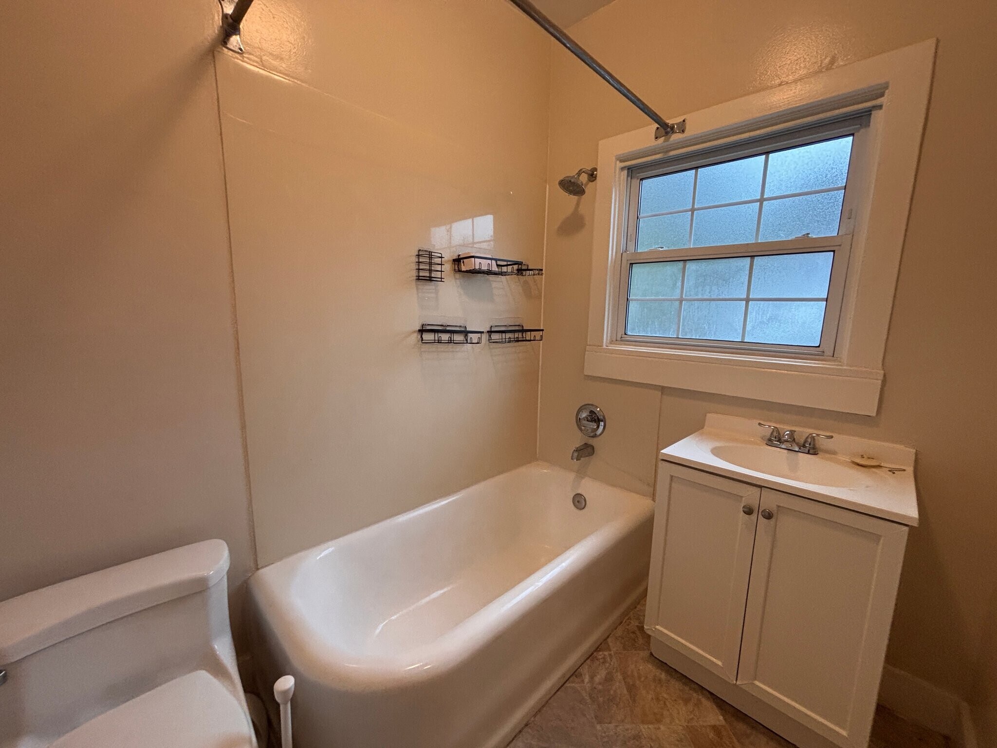 Building Photo - 1118 12th St