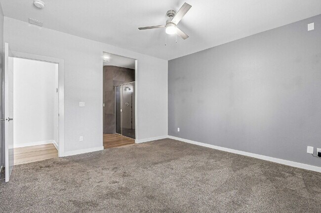 Building Photo - 4 bedroom with outdoor kitchen, fully landscaped in 79928
