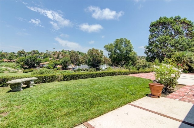Building Photo - 24261 Cascades Dr