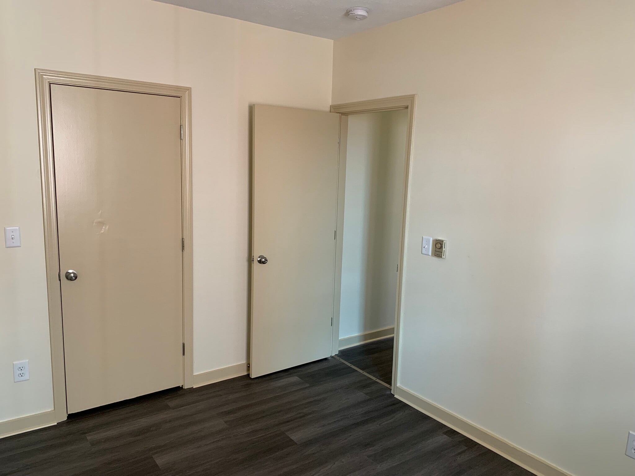 Building Photo - 191 Main St