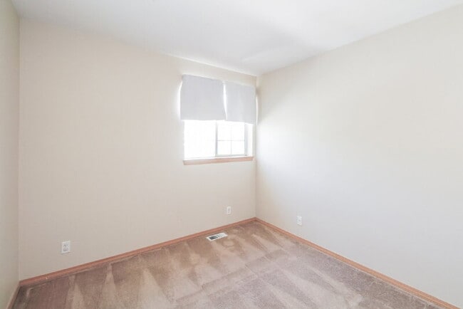 Building Photo - 25719 SE 37th St
