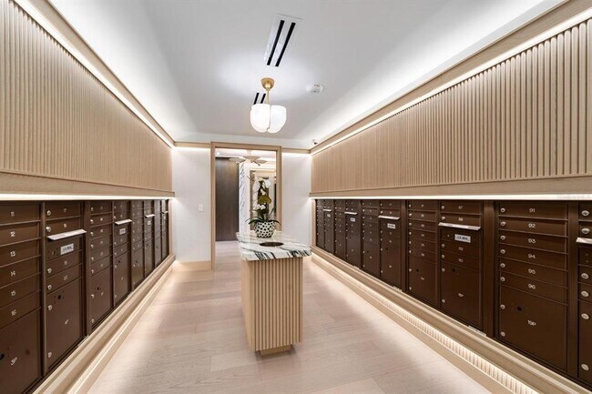 Building Photo - 3015 S Ysabella Ave