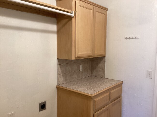 Building Photo - 17552 Zinc Dr