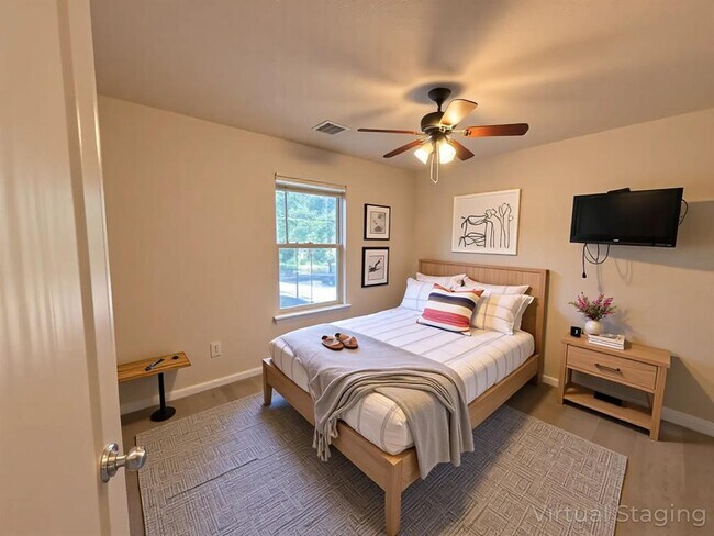 Building Photo - 5000 Tiger Lily Way