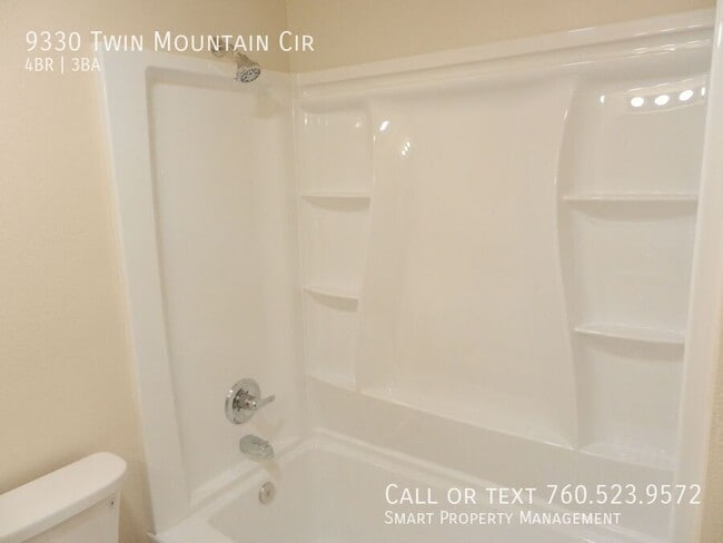 Building Photo - 9330 Twin Mountain Cir