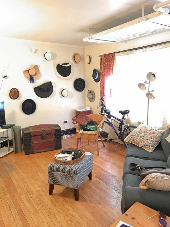 Building Photo - 1941 Grove Ave