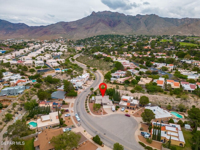 Building Photo - 6052 Bandolero Dr