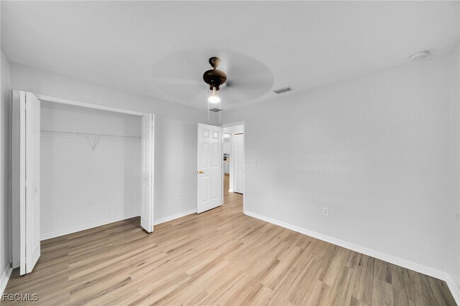 Building Photo - 29 SW 24th Pl