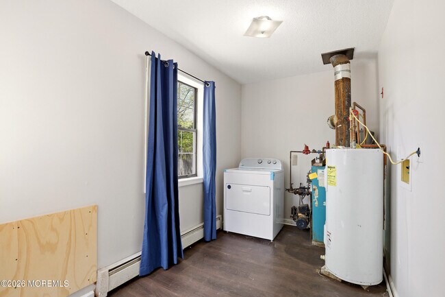 Building Photo - 19 Oak Leaf Dr