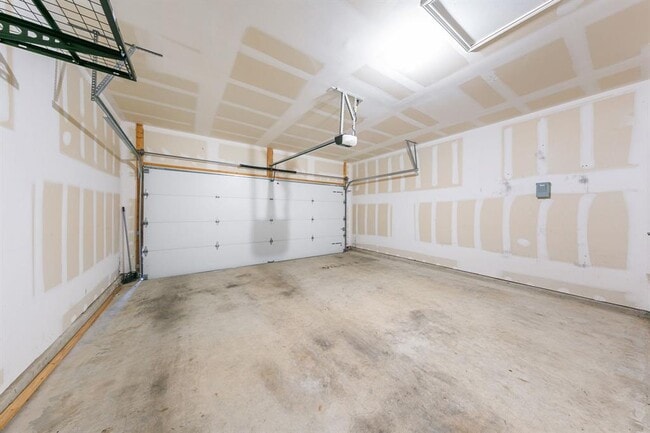 Building Photo - 17005 Gibbons Path
