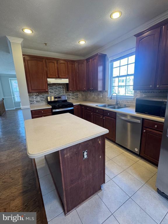 Building Photo - 325 Bald Eagle Way