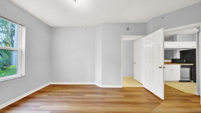 Building Photo - 3106 Tuscany Way