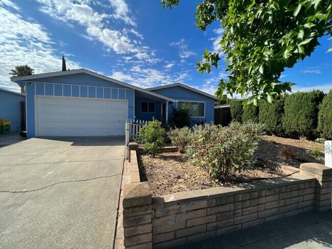 Primary Photo - 4BD/2BA Newly Remodelled Cambrian Park Hom...