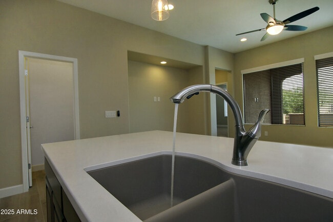 Building Photo - 16931 W Holly St