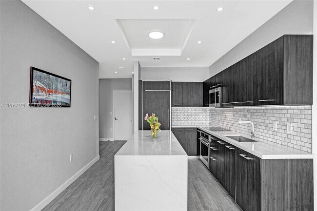 Building Photo - 55 SW 9th St