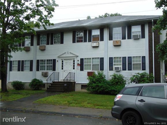 Primary Photo - 3 br, 1 bath Condo - 81 Angle Drive