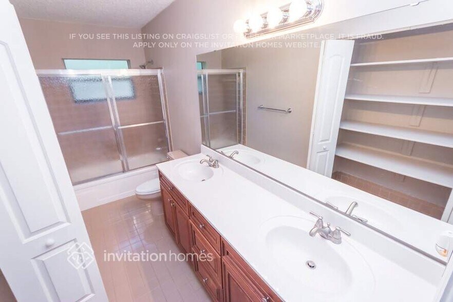 Building Photo - 2151 NW 99th Way