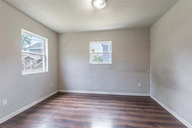 Building Photo - 2801 Virginia St