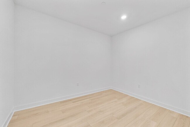 Building Photo - 4507 Rivington