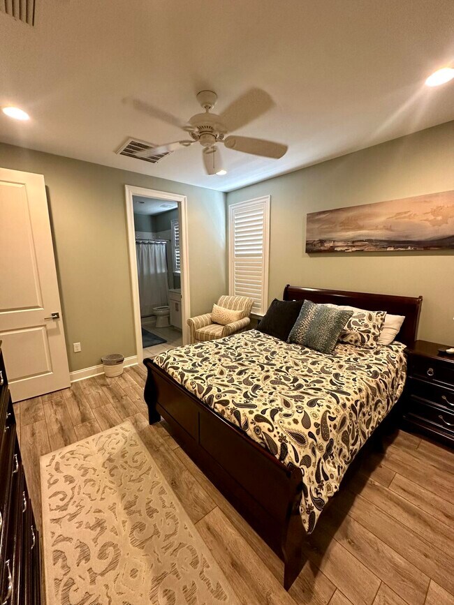 Building Photo - 613 Tulip Tree Way