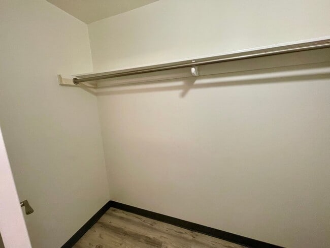 Building Photo - 1Bed / 1Bath / 1Parking W/D In Unit! Waipi...