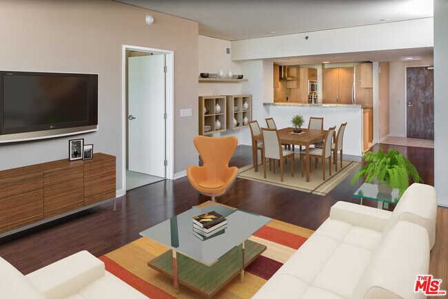 Building Photo - 13650 Marina Pointe Dr