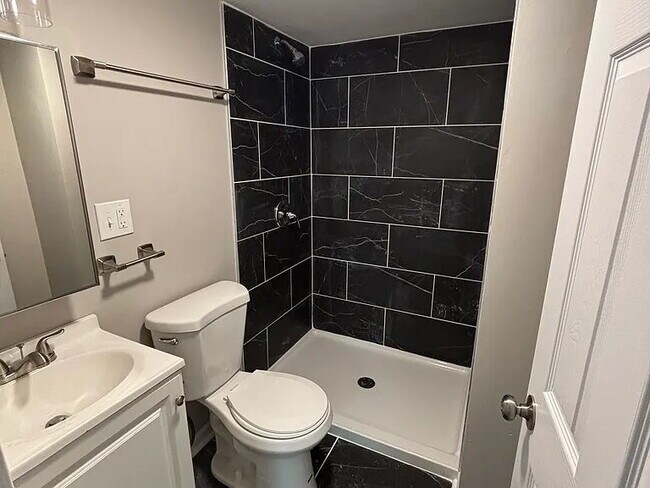 Building Photo - Freshly Reconditioned 3-Bed Home in Gary!