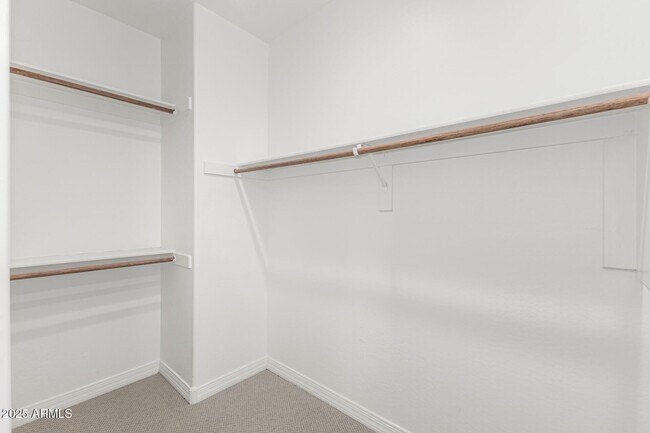 Building Photo - 1229 E Maldonado Dr