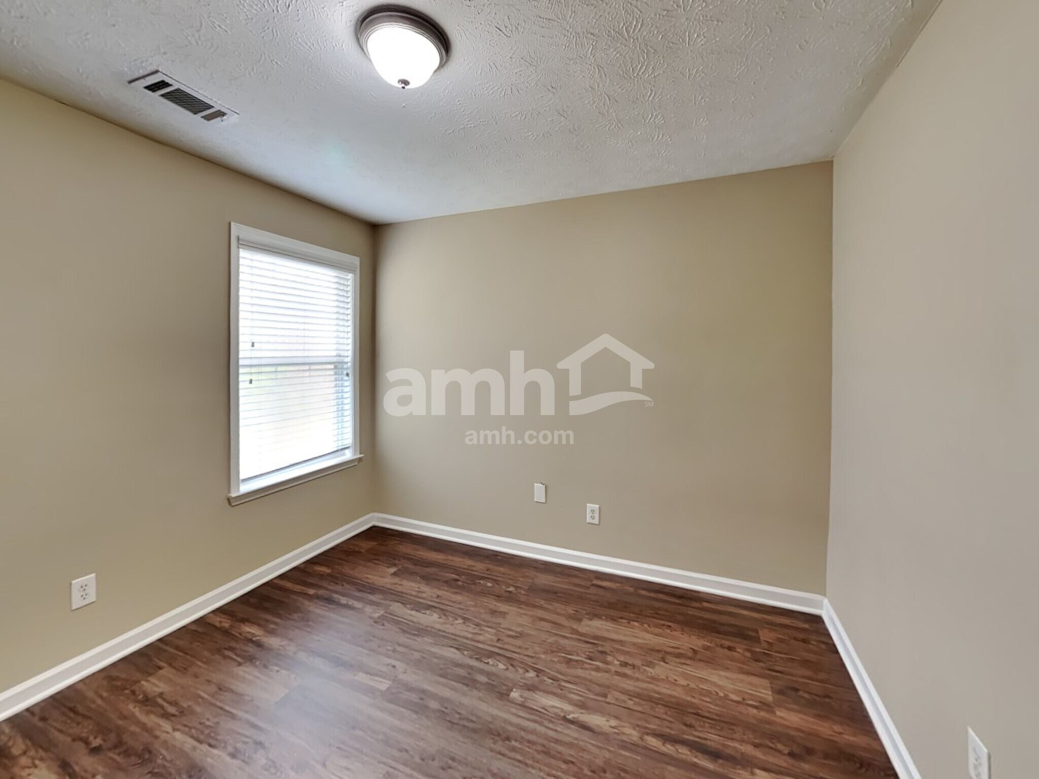 Building Photo - 589 Summerbrooke Ct
