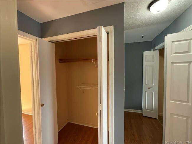 Building Photo - 1 Russell St