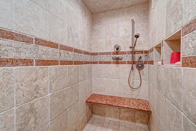 Building Photo - 9310 Oakford Ct