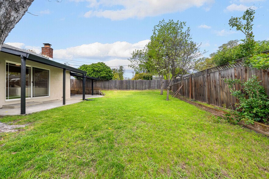 Building Photo - 5900 Ranger Way