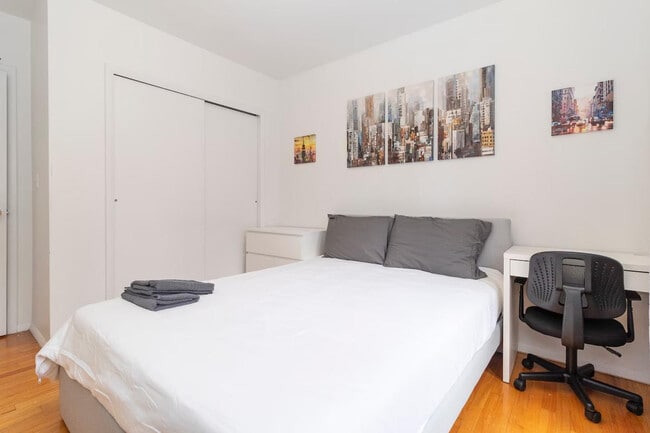 Building Photo - 1805 1st Ave