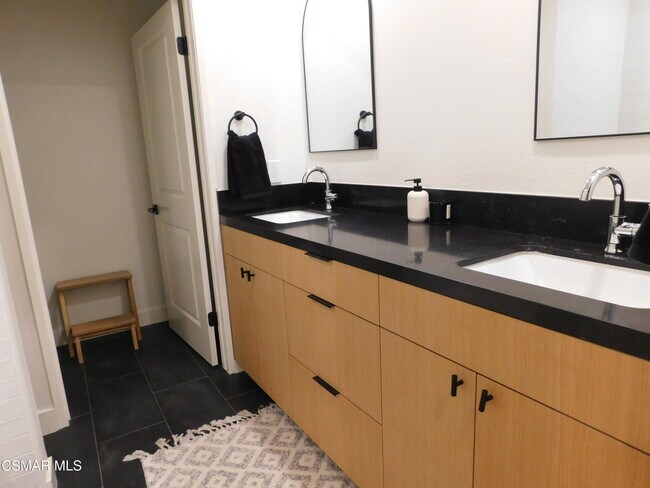 Building Photo - 30024 Quail Run Dr