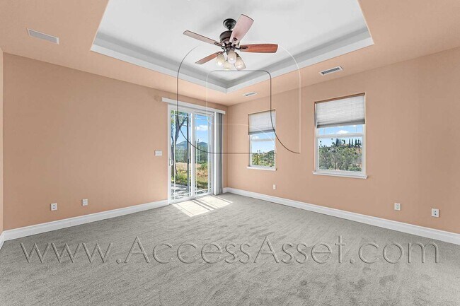 Building Photo - Designer Single-Story Home with Gourmet Kitchen & Mountain Views