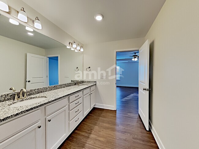 Building Photo - 4318 Spregan Way