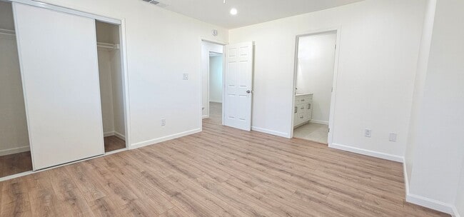 Building Photo - 809 Capehart Ct