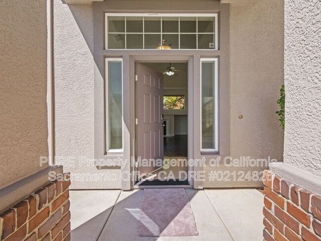 Building Photo - 2011 Misty Meadow Dr