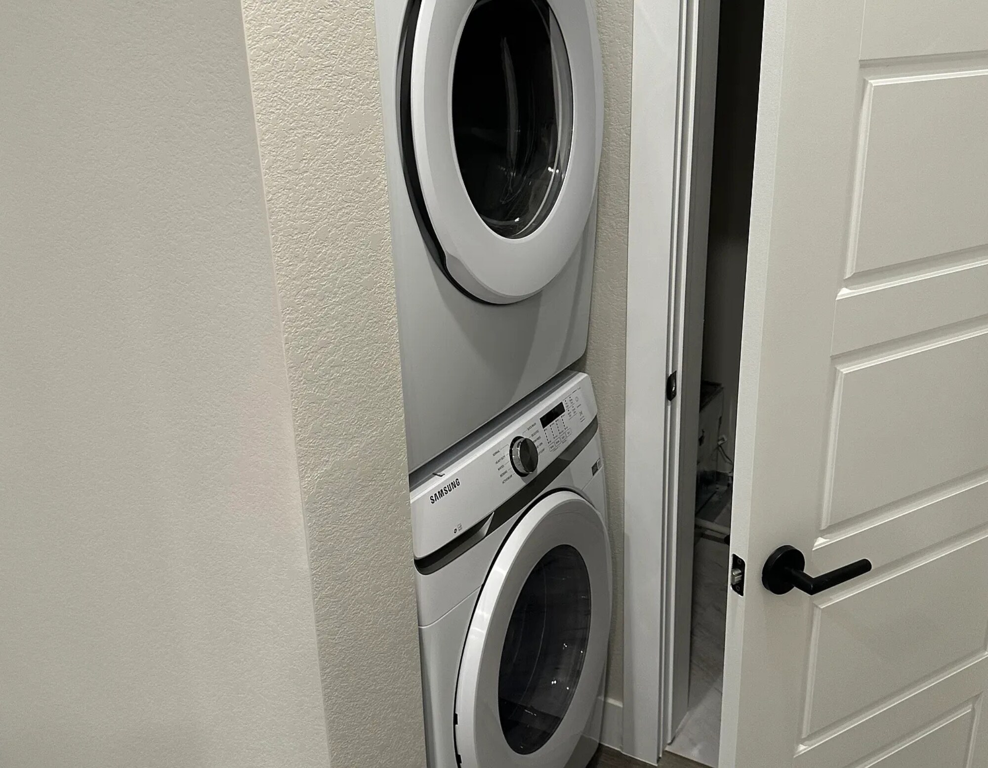 Building Photo - 1208 Quitman St