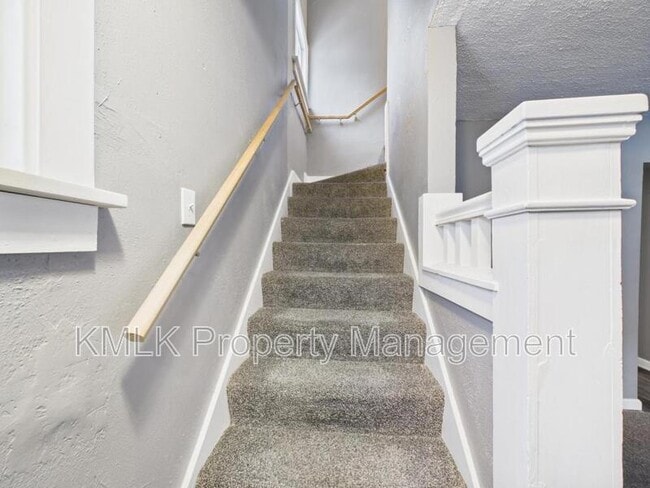 Building Photo - 754 Arcadia Ave