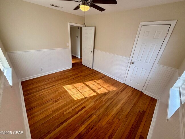 Building Photo - 1206 Buena Vista Blvd