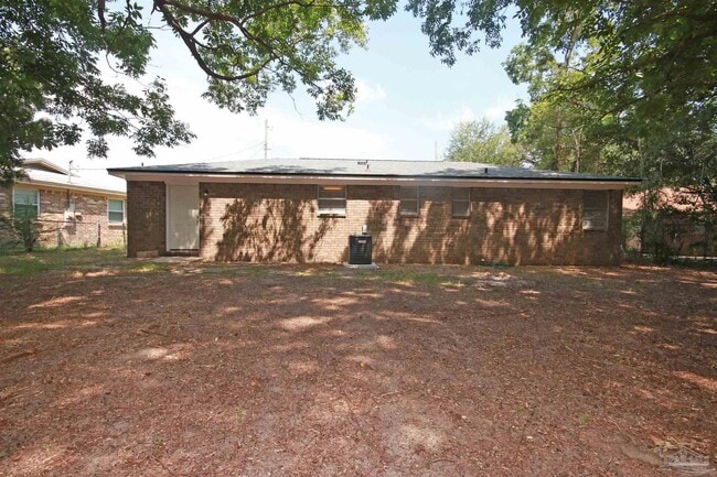 Building Photo - 7055 Coronado Dr