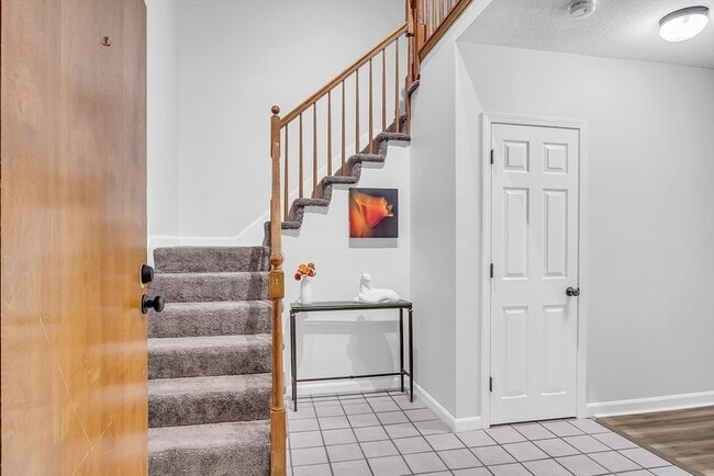 Building Photo - 200 Market St