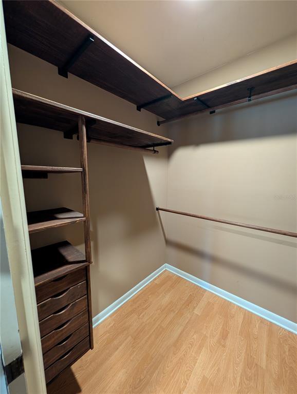 Building Photo - 1117 Lakemont Dr