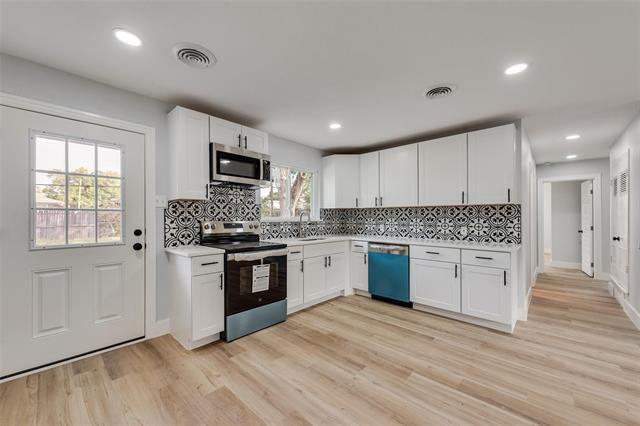 Building Photo - 5017 Sabelle Ln
