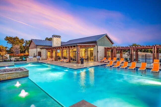 Amenity Center Access Included - 2522 El Camino Ln