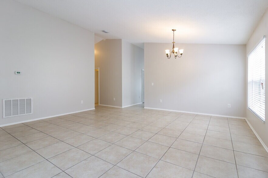 Building Photo - 2672 Amaya Terrace