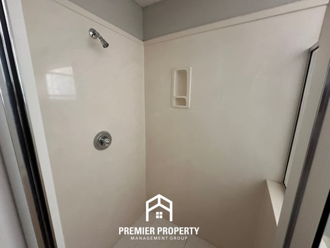 Building Photo - 10140 Cameron Ridge TR