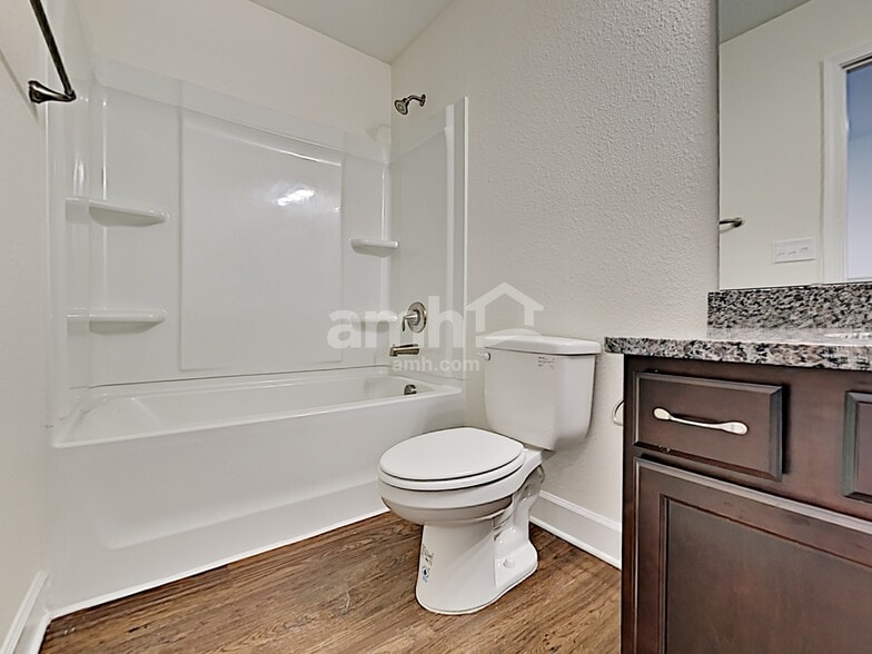 Building Photo - 8674 Highfield Ave